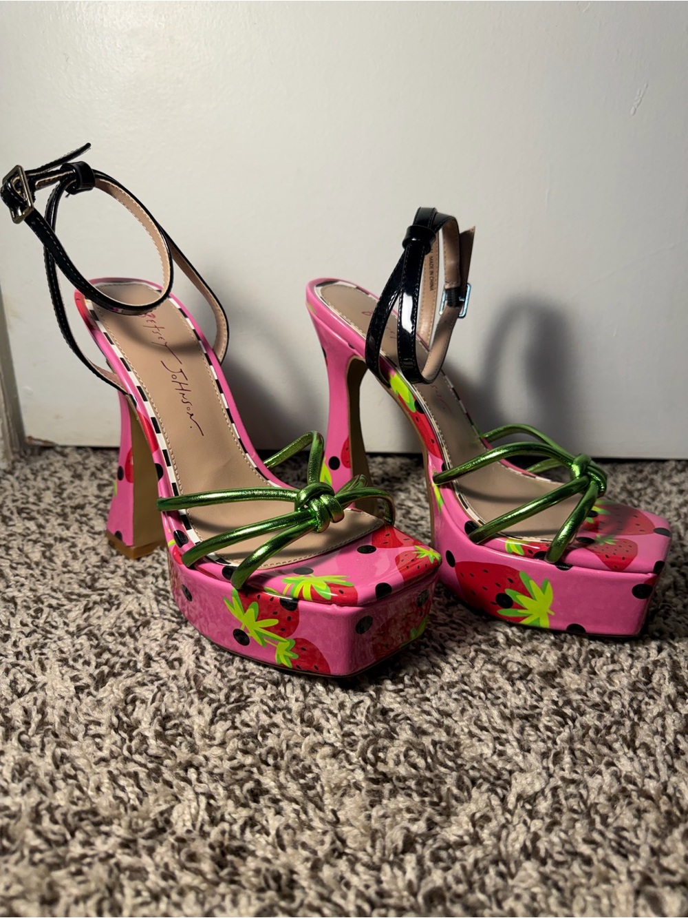 Betsey Johnson Pink Strawberry-Print Platform Sandals with Green Straps